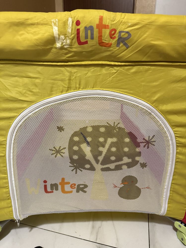 Łóżeczko turystyczne dwa poziomy materac
