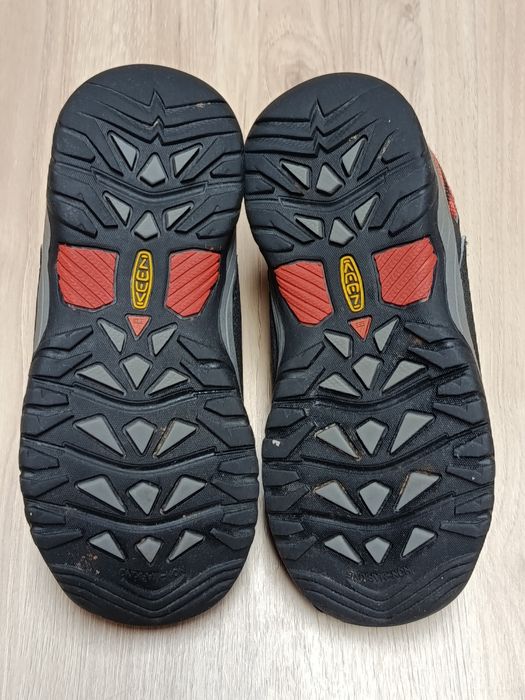 Sapatilhas caminhada Keen