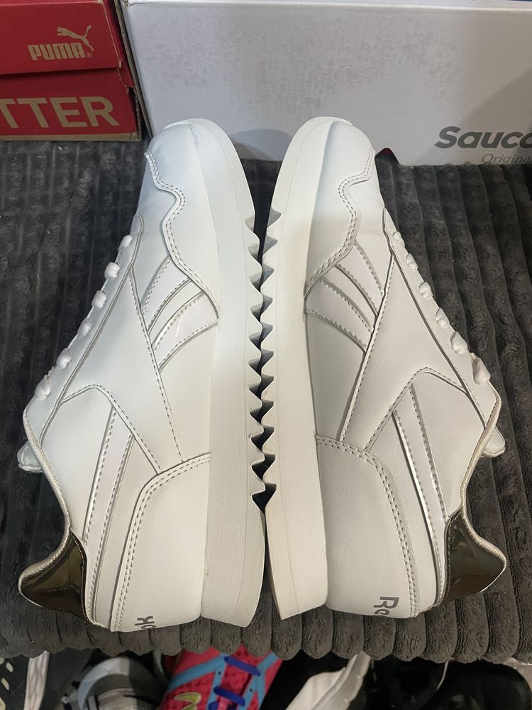 Жіночі кросівки REEBOK ROYAL CLASSIC JOG 3 37(24см) оригінал