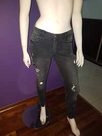 Zara Spodnie jeans czarne z haftem R 36 - S