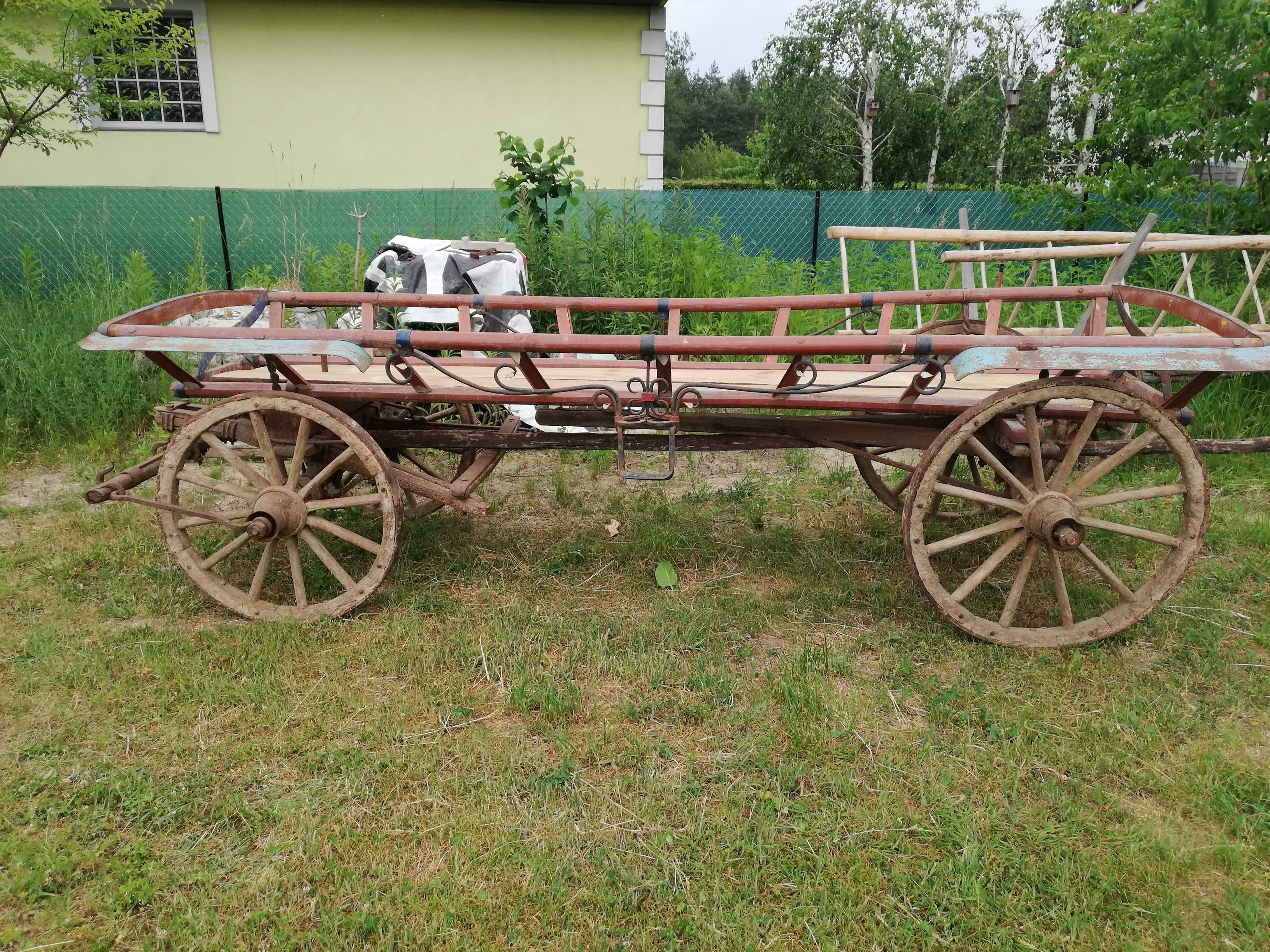 Stary kolekcjonerski wóz konny żelaźniak rafiak z drabinkami