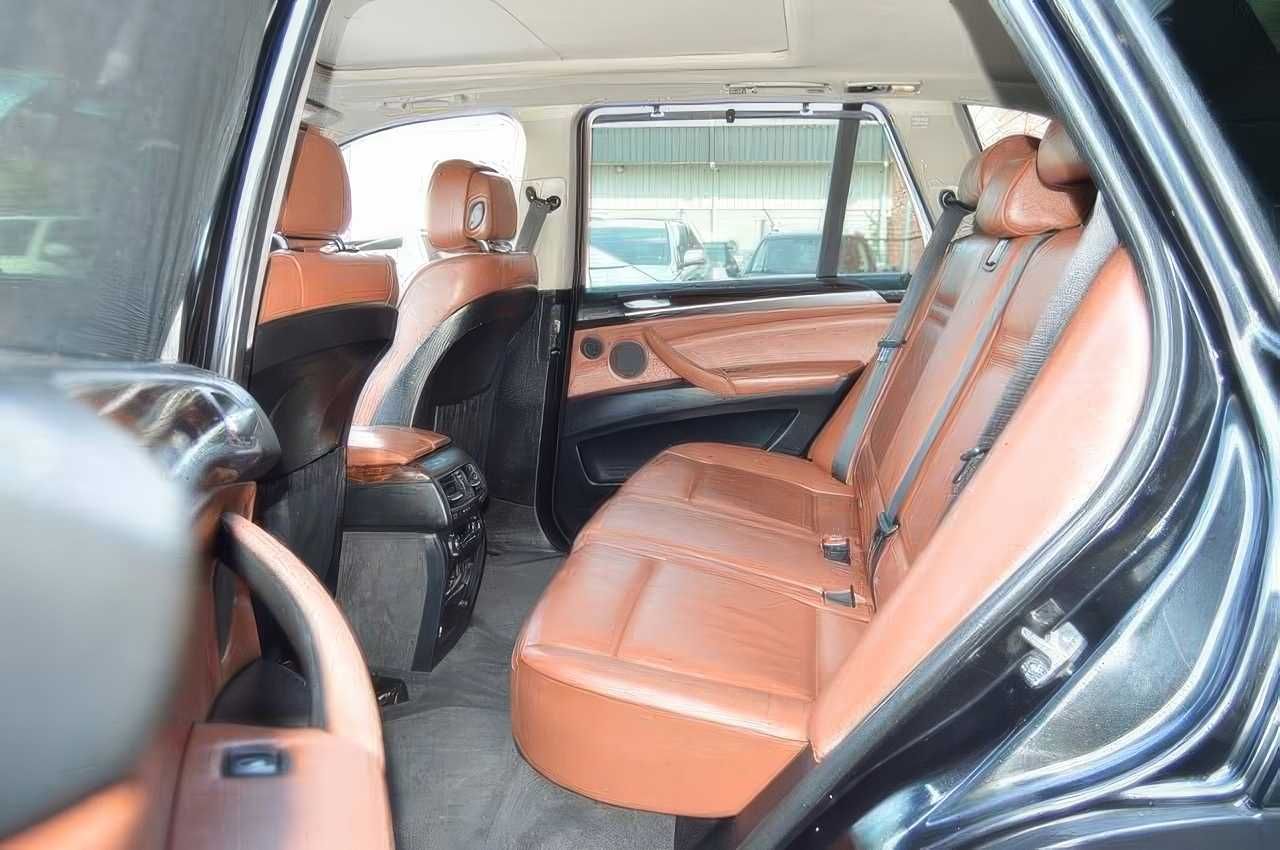 2013     BMW    X5