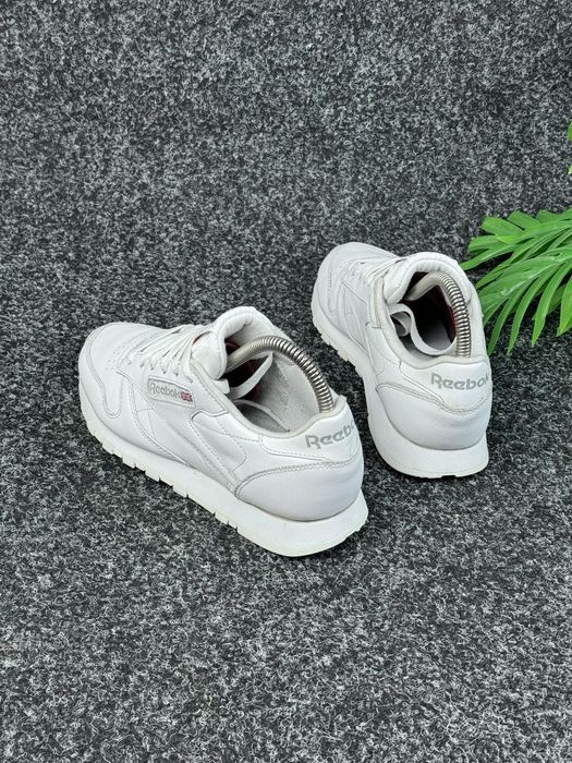 Кросівкі шкіряні Reebok Classic розміри 37,5 24 см