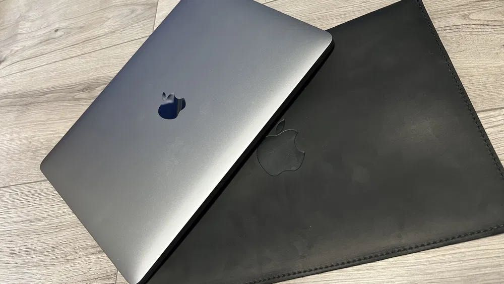 Чехол конверт кожаный на магнитах для MacBook Air аир ейр 13 Pro про13