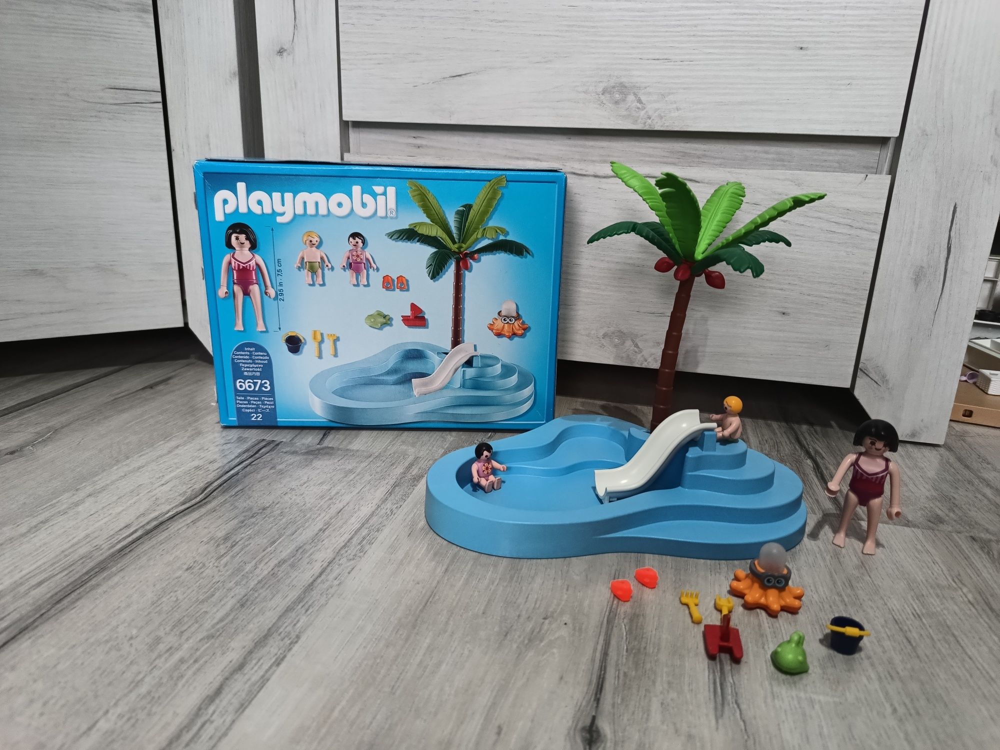 Playmobil niemowlak zestaw basen ze zjeżdżalnią 6673 kompletny