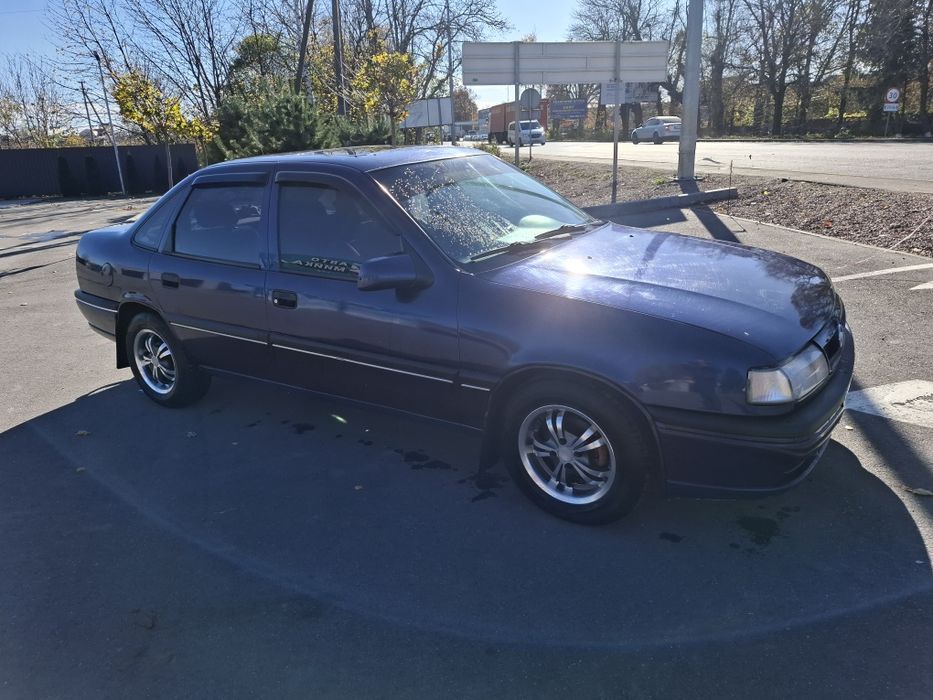 Opel Vectra A 1995 рік 1.6L