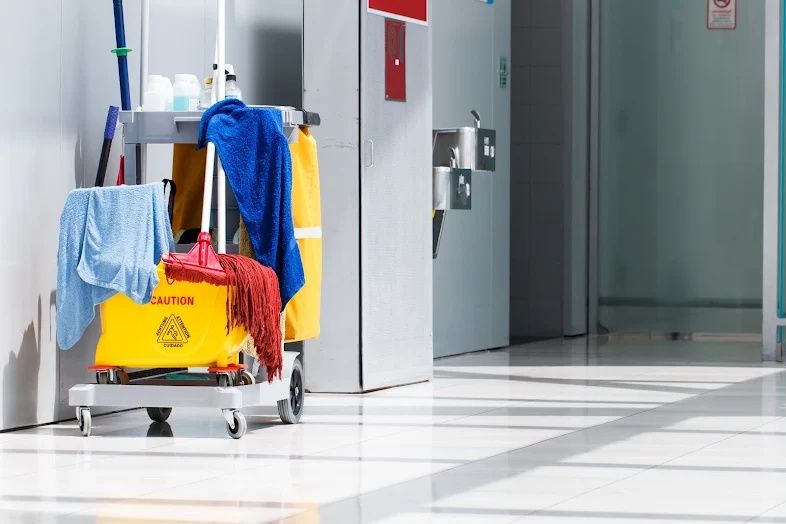 Sprzątanie klatek schodowych firm biur serwis pranie mebli