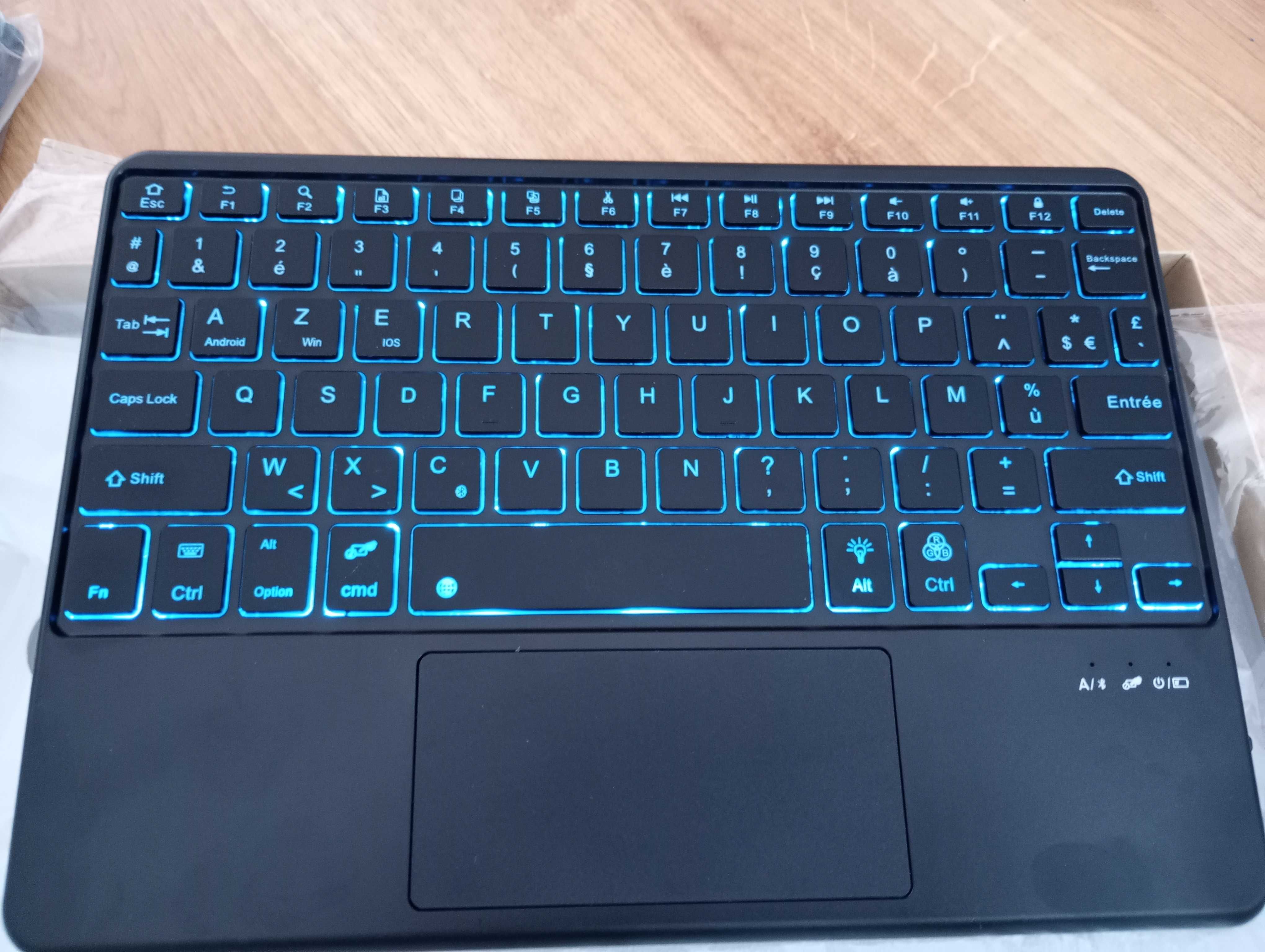 Podświetlana klawiatura Bluetooth