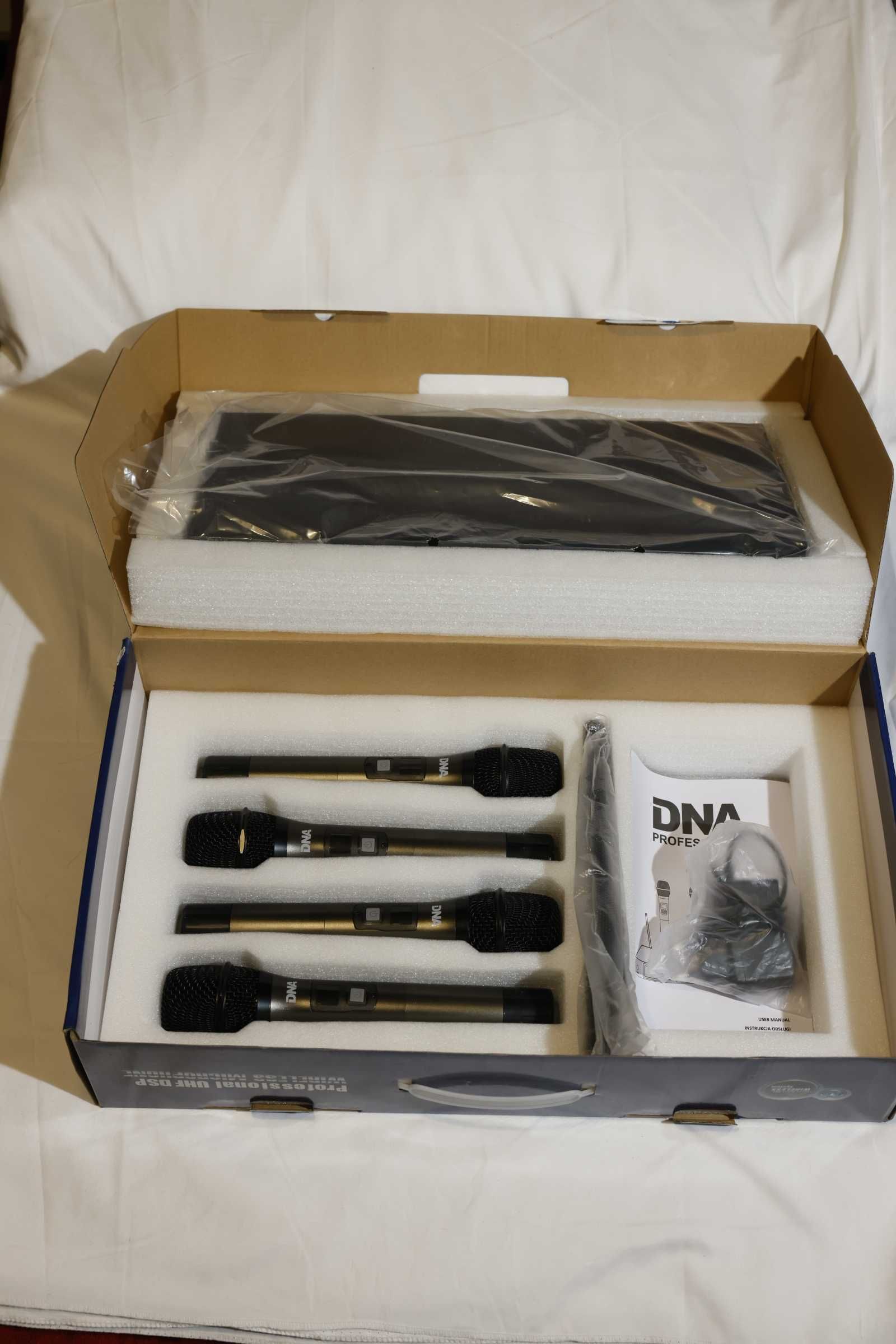 DNA RV-4 system bezprzewodowy 4 mikrofonow, stan jak nowe