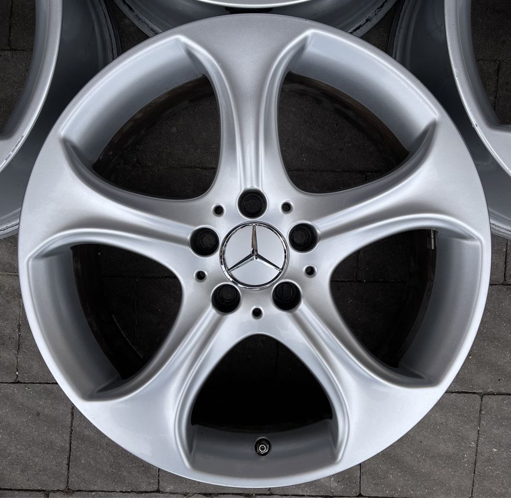 Різноширокі диски Mercedes W205 R18 5x112 Et44/56 7.5J/8.5J.