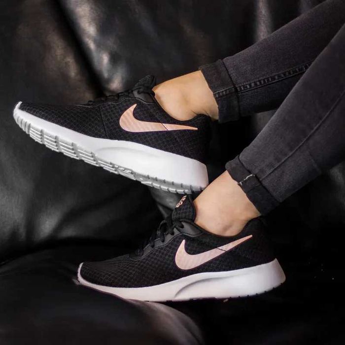 Оригінал! Кросівки Nike WMNS NIKE TANJUN DJ6257-001 EUR 38