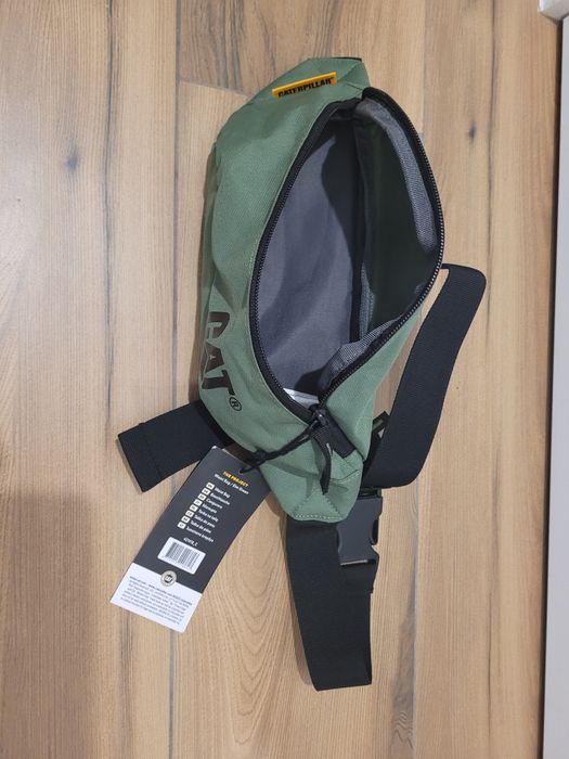 Saszetka nerka zielona CAT nowa