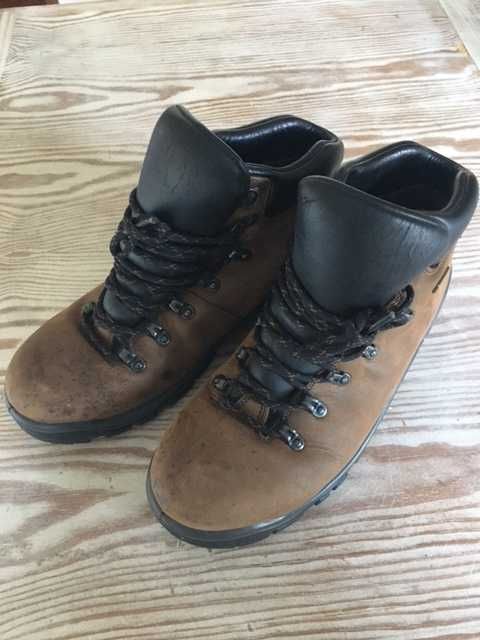 Bota de Homem COMPORT Tamanho 40