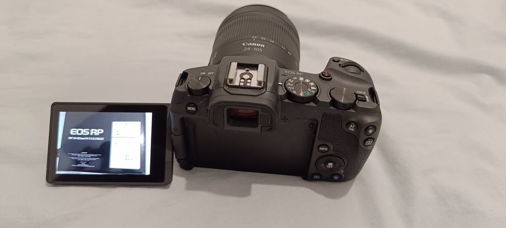 Maquina fotografica canon EOS RP