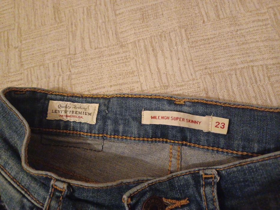 Melhor oferta - Calças Jeans Mulher Levi's 23/30