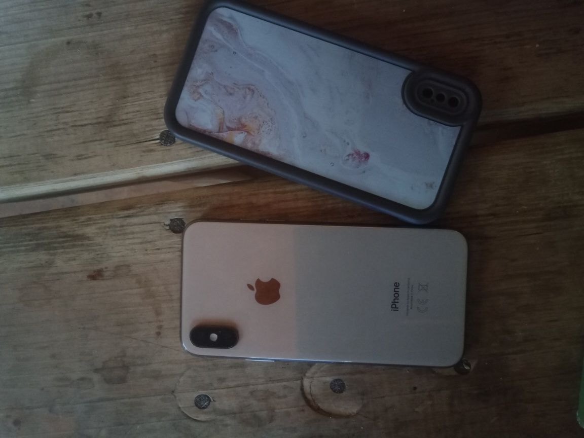 Продам iphone xs 256gb