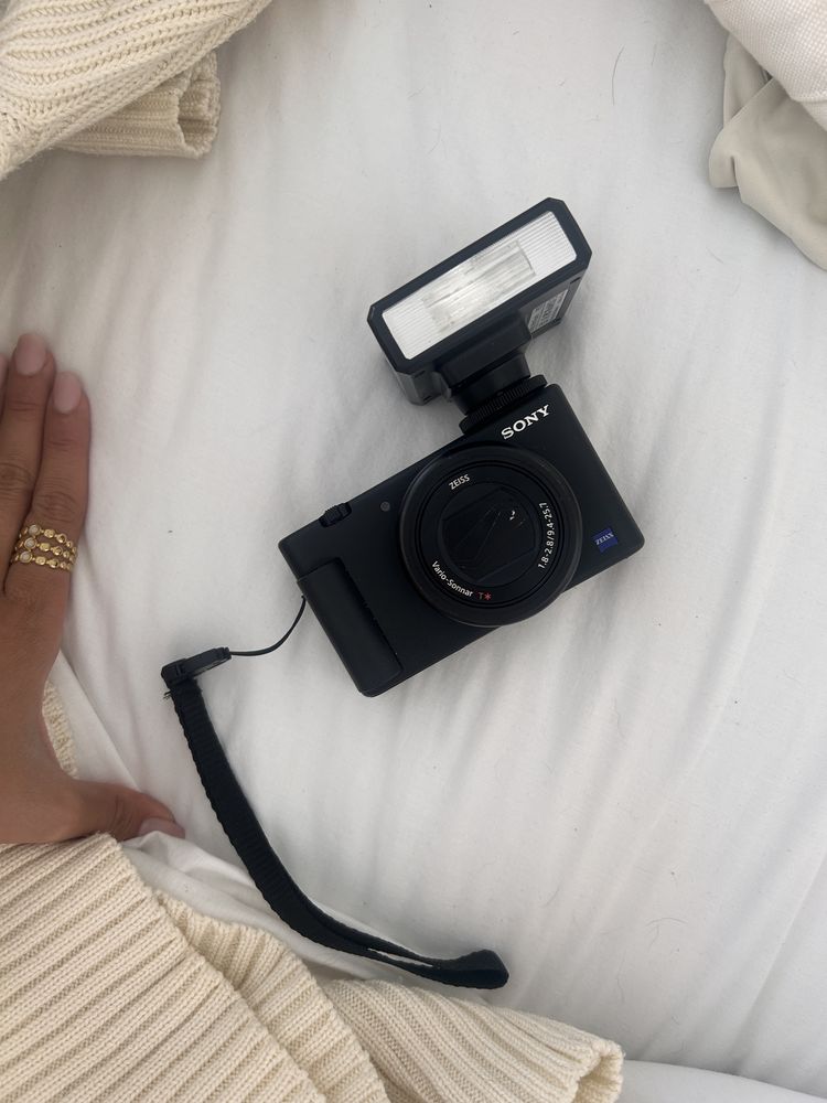 Sony zv1 usado muito puoco quero vender porque nao sei muito de fotos