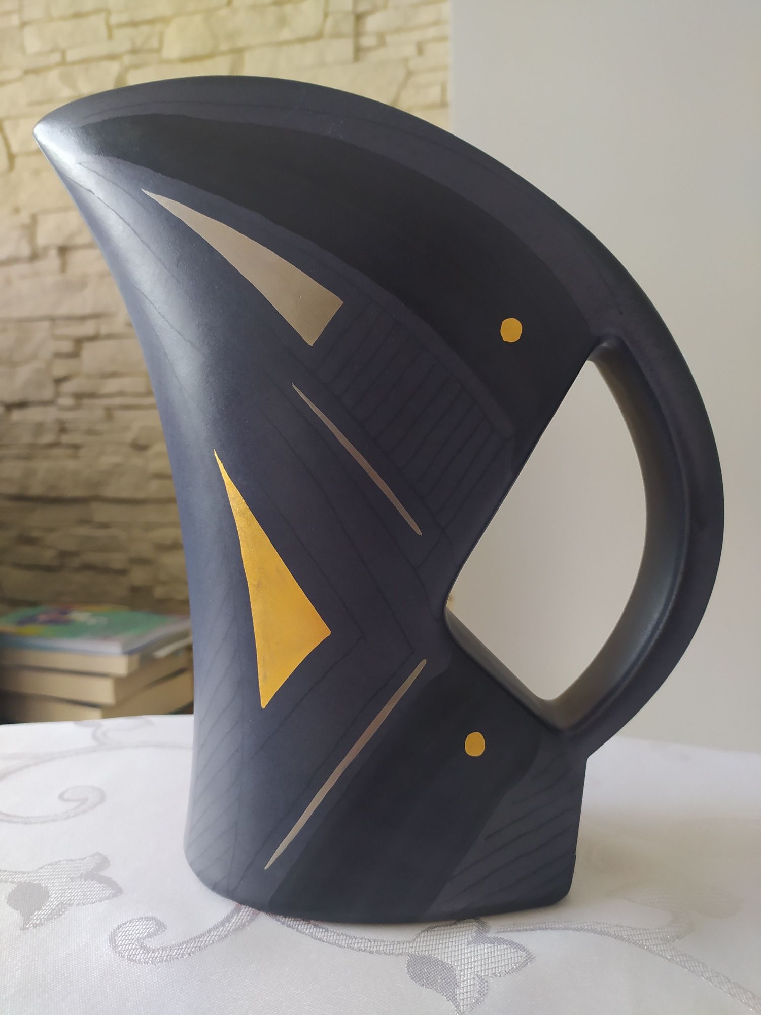 Kolekcjonerski wazon ceramiczny niemieckiej firmy KMK