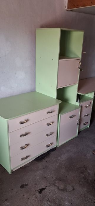 Продам комплект меблів