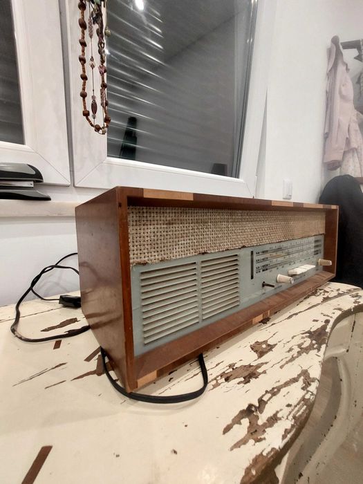 Radio antigo de 60cm comprimento