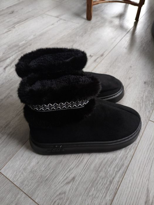 NOWE Buty czarne ocieplane