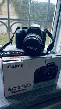 Фотоапарат Canon 550D в супер стані
