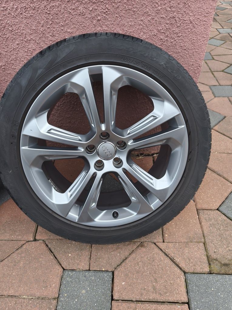 Koła Audi Q5 20 opony Pirelli-oryginalne
