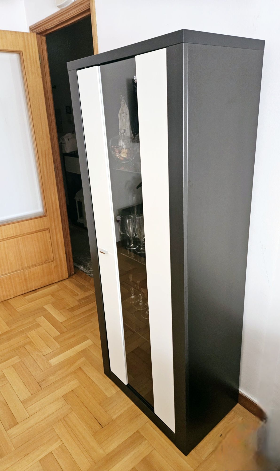Cristaleira de sala