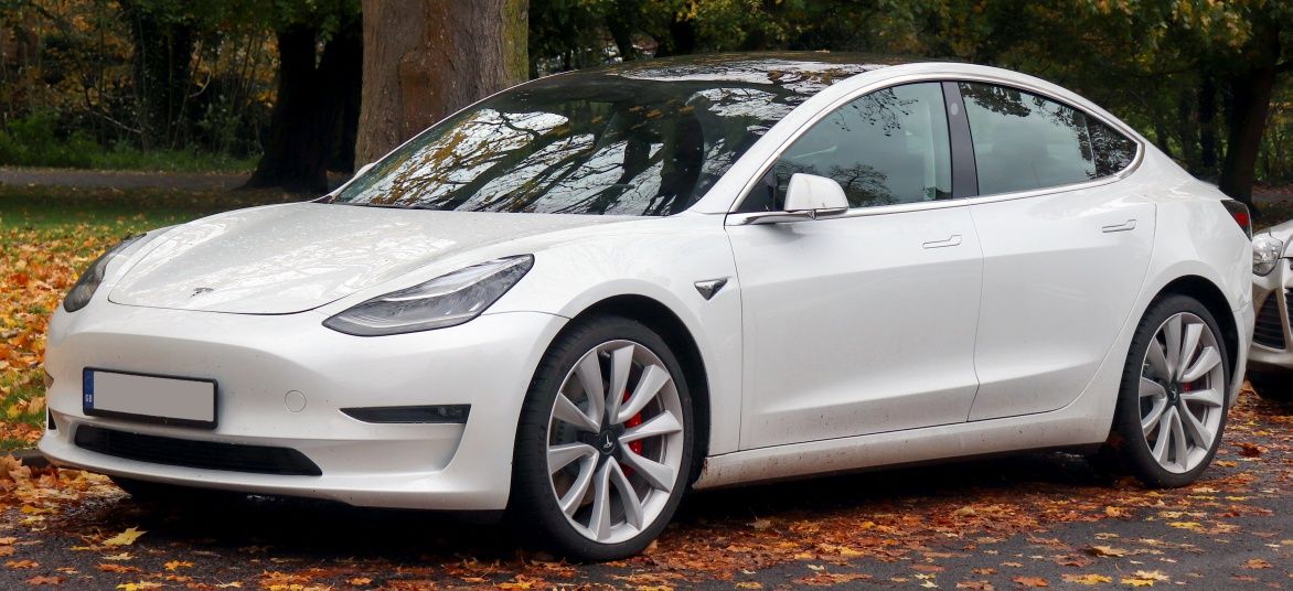 Оренда Tesla model 3 / подобово/ на таксі