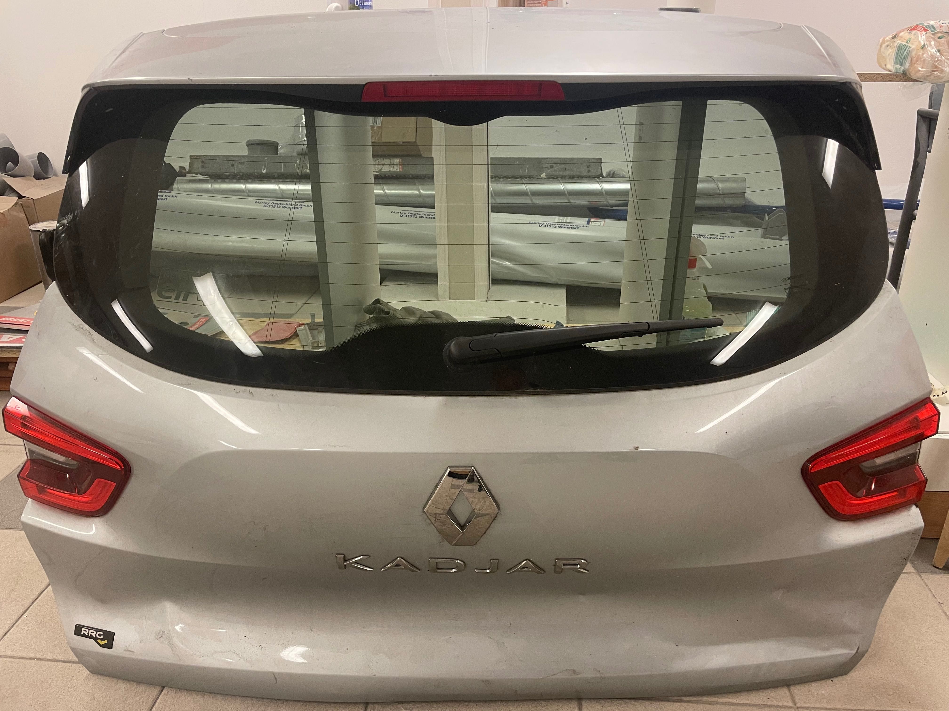 Renault Kadjar lift 2019r. klapa tylna z lampami