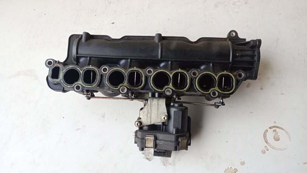 Kolektor ssący 2.0 CDTI opel A20DTH