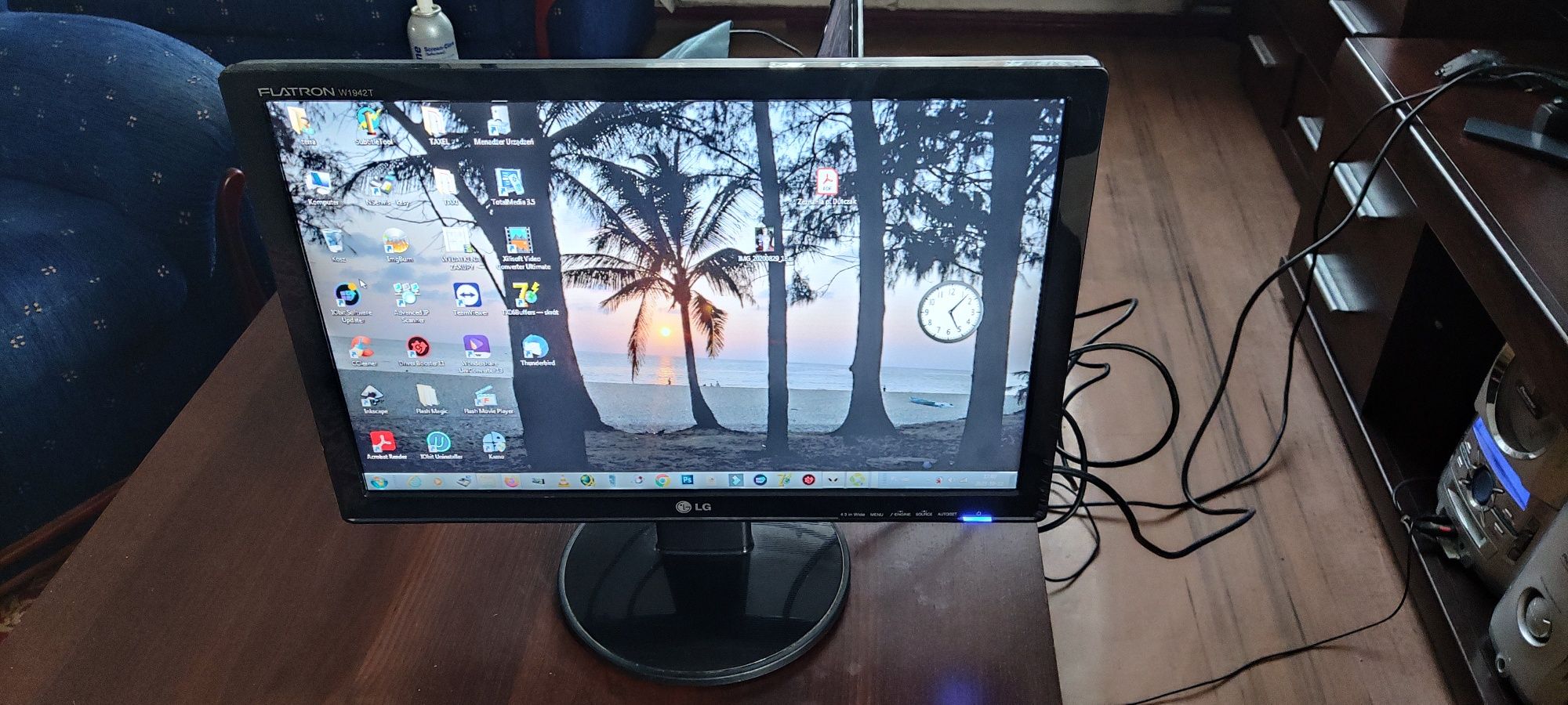 Monitor LG W1942T