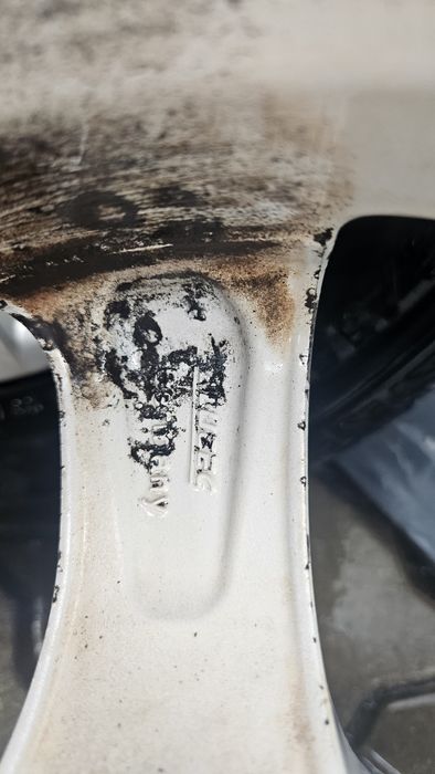 BMW 5 felgi 16" z oponami