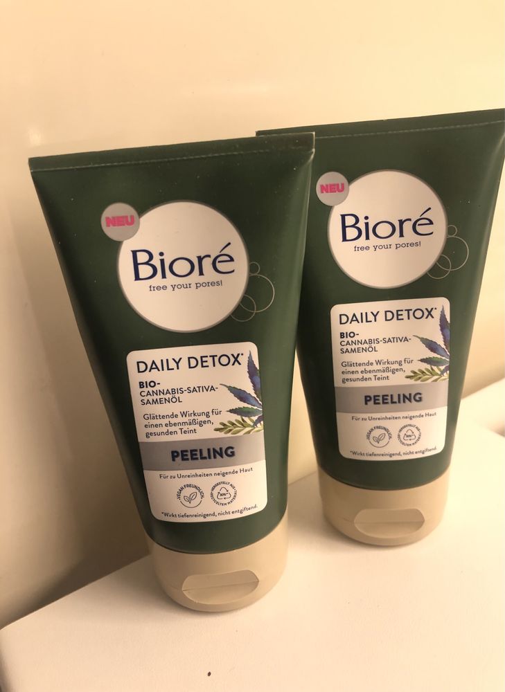 Пилинг  Biore для глубокого очищения кожи