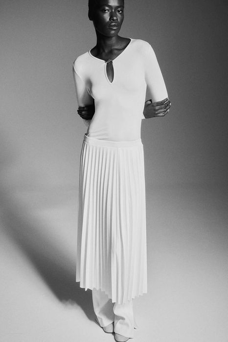 Body H&M ecru krem