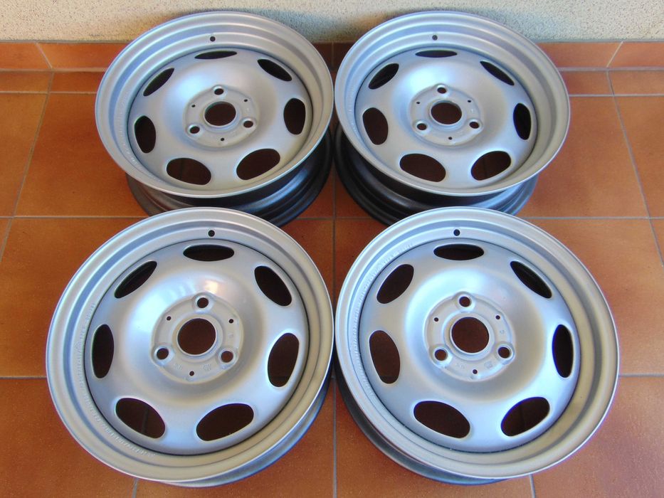 Felgi Stalowe 15'' 4,5 5,5x15 ET23,5 ET22 SMART FORTWO 07-13 kpl.