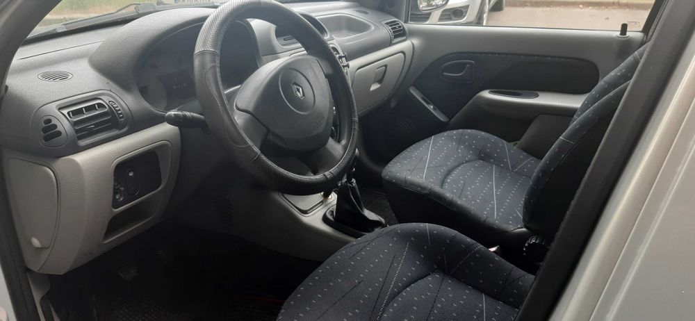 Renault Symbol Clio 2002