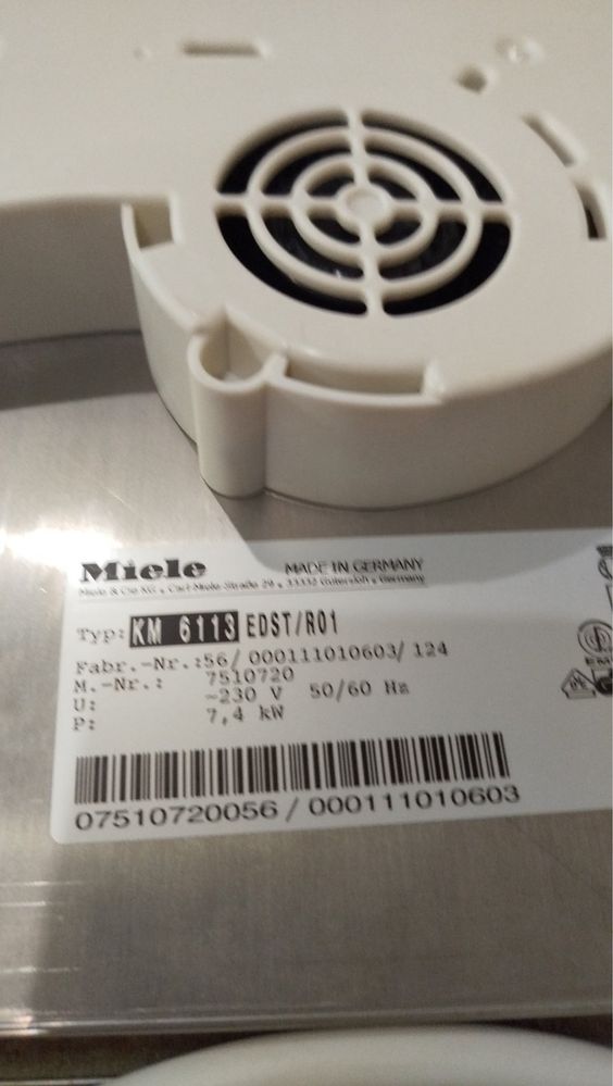 Індукційна варильна поверня Miele KM 6113