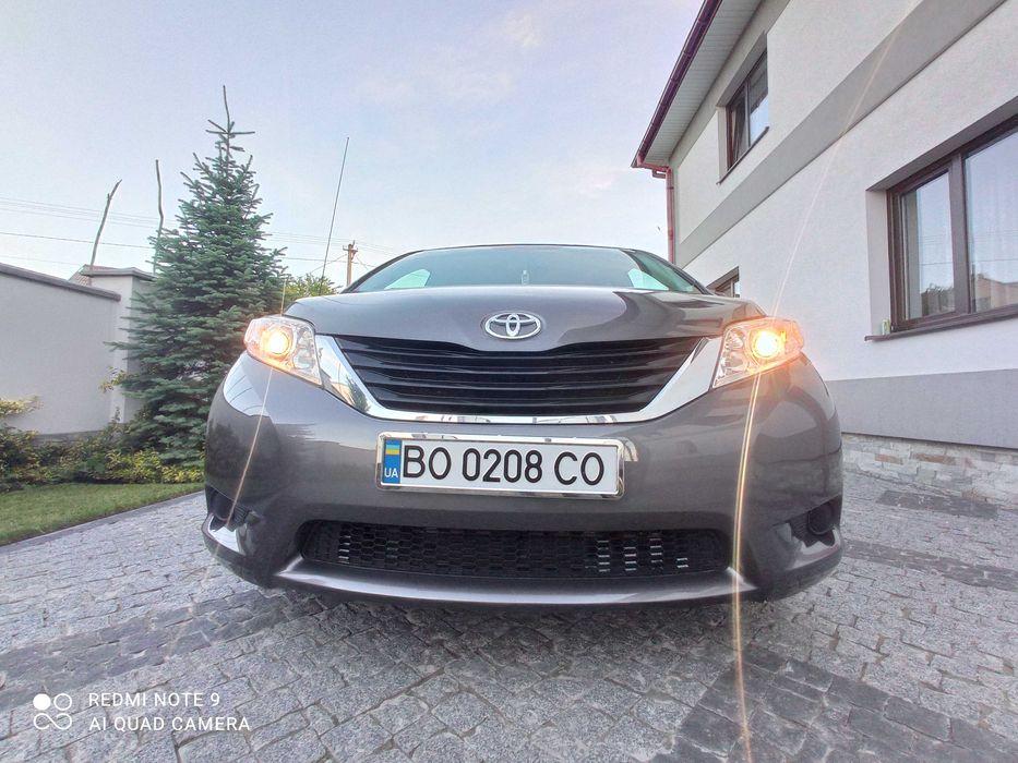 Toyota Sienna 2013 рік, терміново!!!
