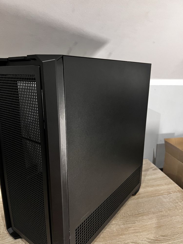 Obudowa Caugar MX600 RGB