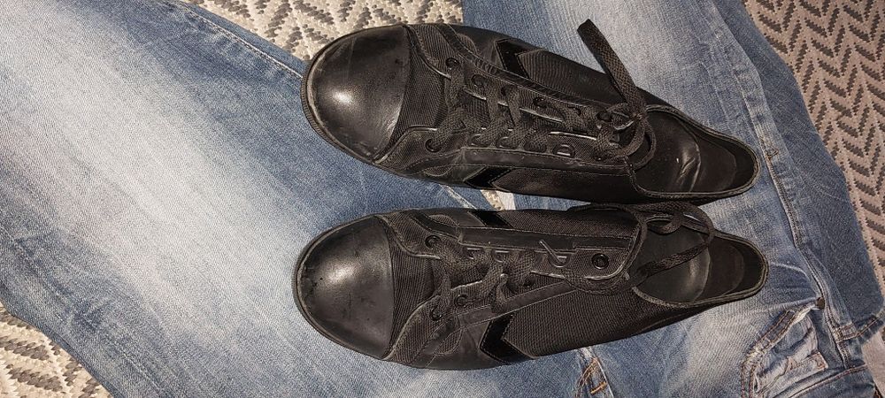 Spodnie męskie guess i buty Hugo boss