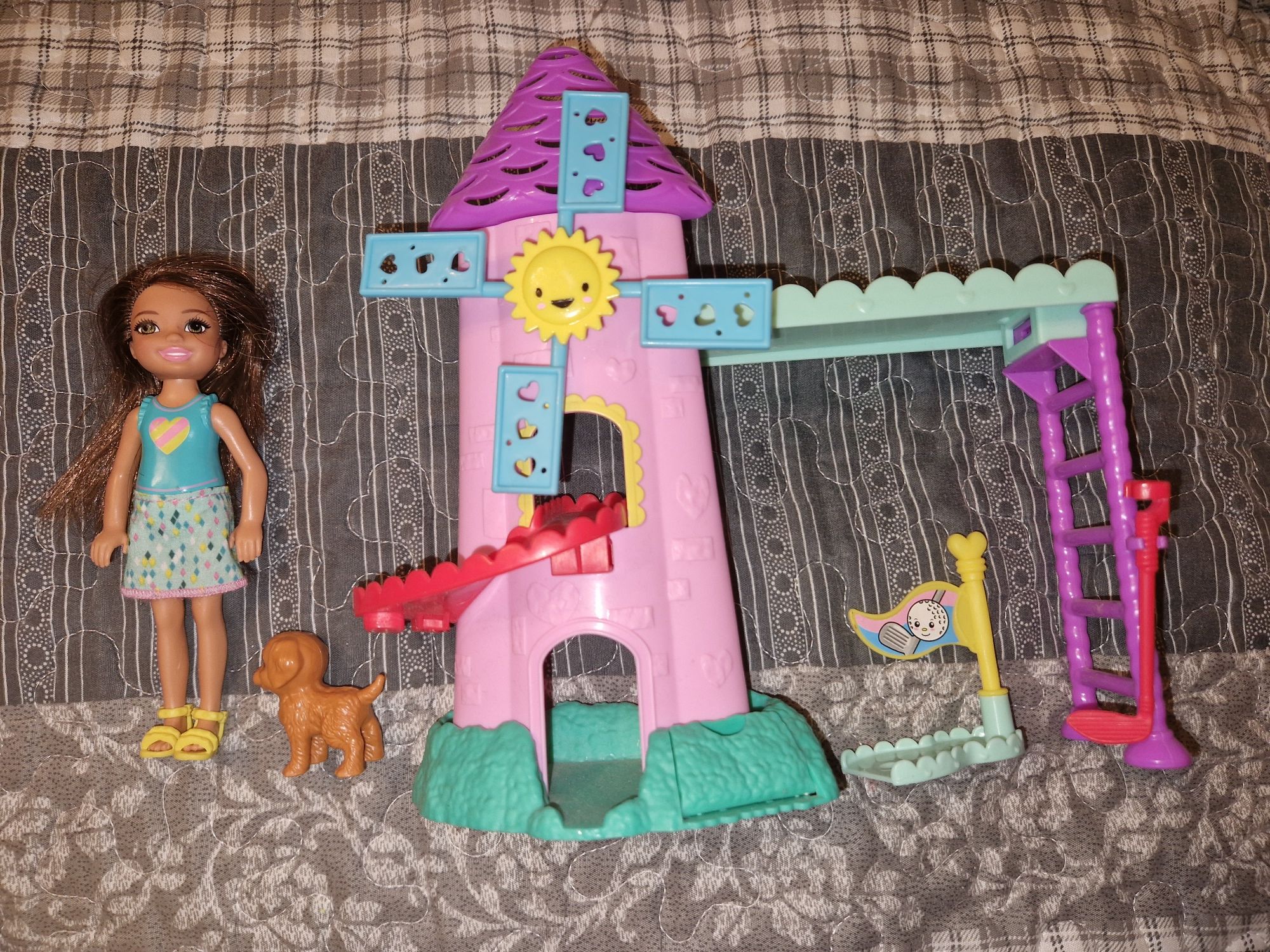 Barbie klub Chelsea mini golf, laleczka i akcesoria - Mattel