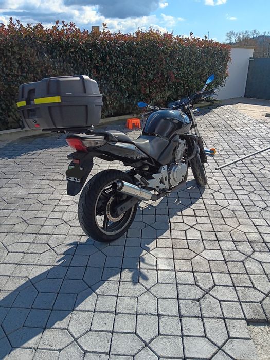 Moto cbf 500 ....