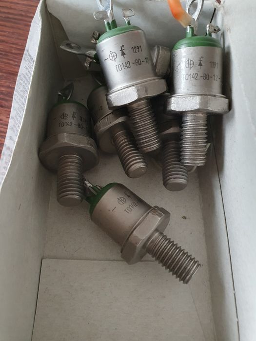 Тиристоры ТО142-80-12. Оптотеристоры. СССР. Новое