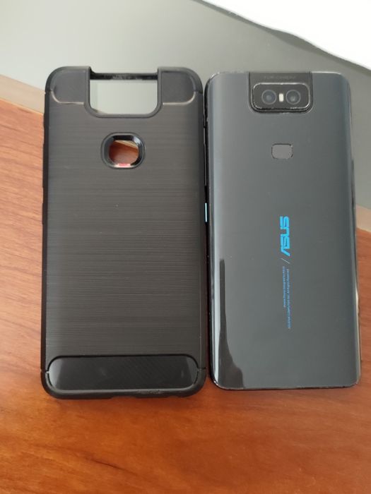 Asus ZenFone 6 com 2 capas