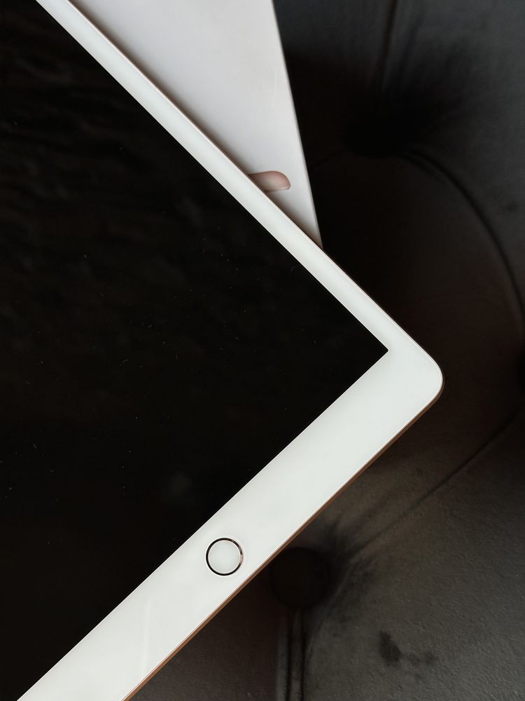 Apple iPad 10.2 32Gb Wi-Fi Gold (2019)