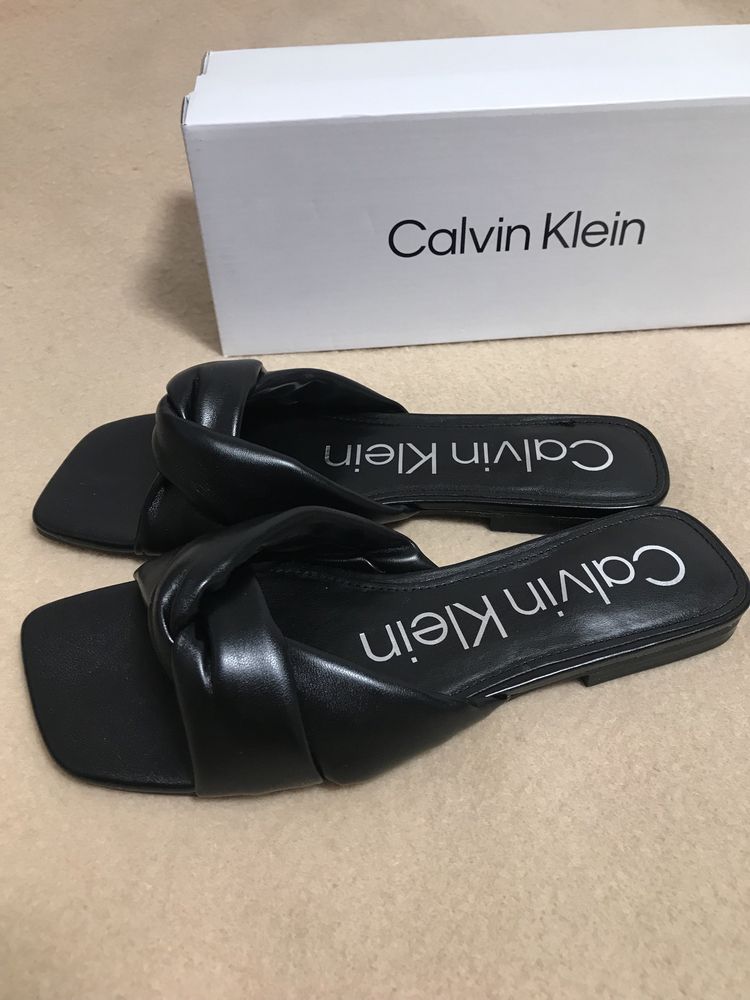 Продам жіночі шльопанці Calvin Klein