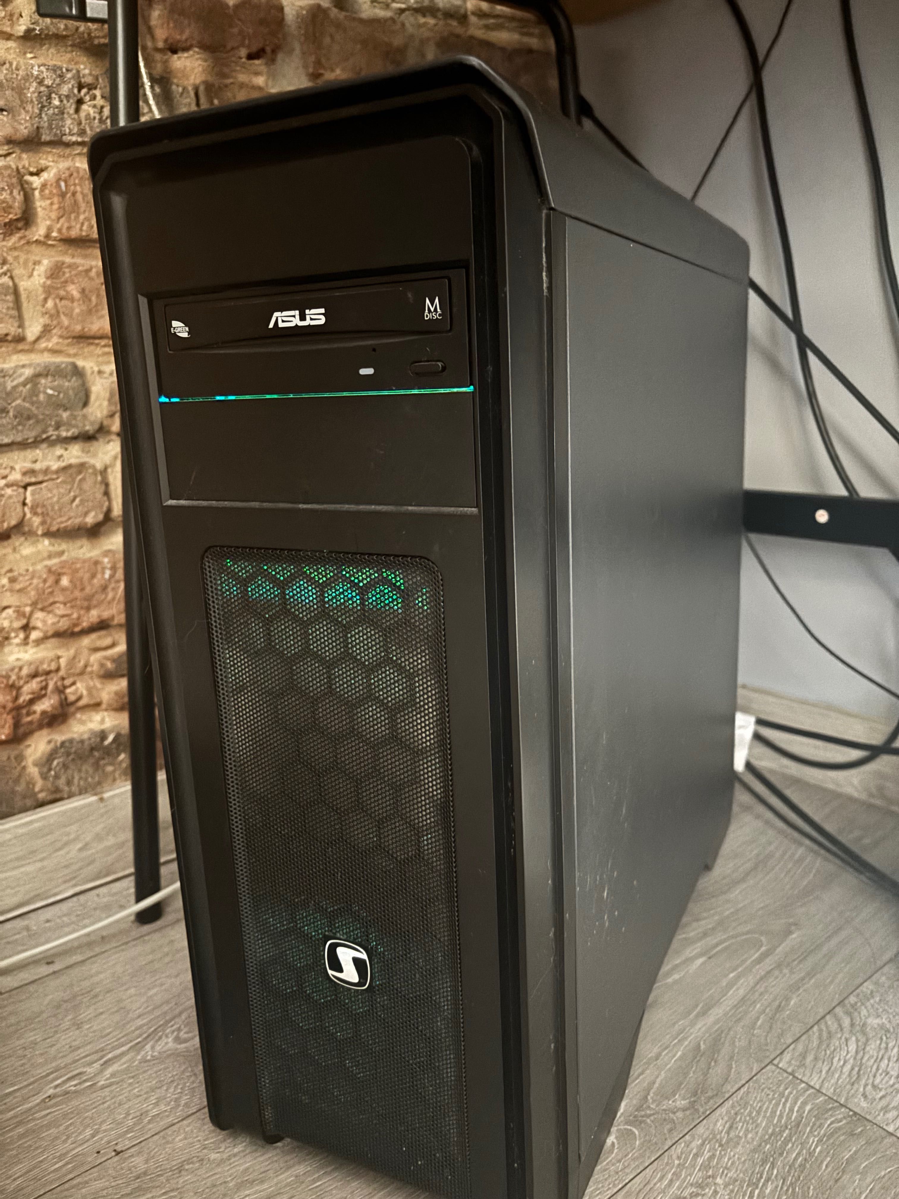 Komputer i7-8700K + RTX 4060 + monitor + peryferia - Gdańsk
