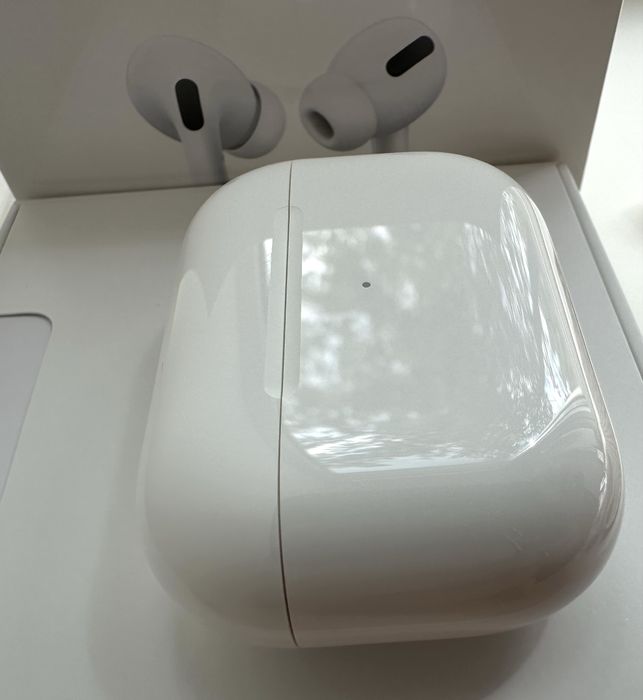 Оригинальные наушники Apple AirPods Pro
