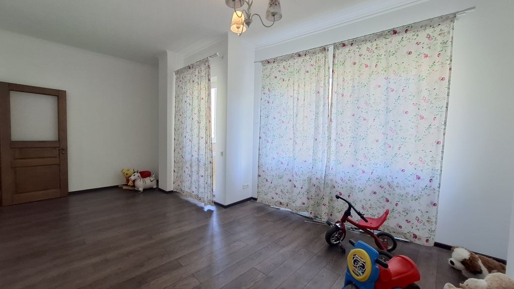 4 Кімнатна Квартира В Трускавці